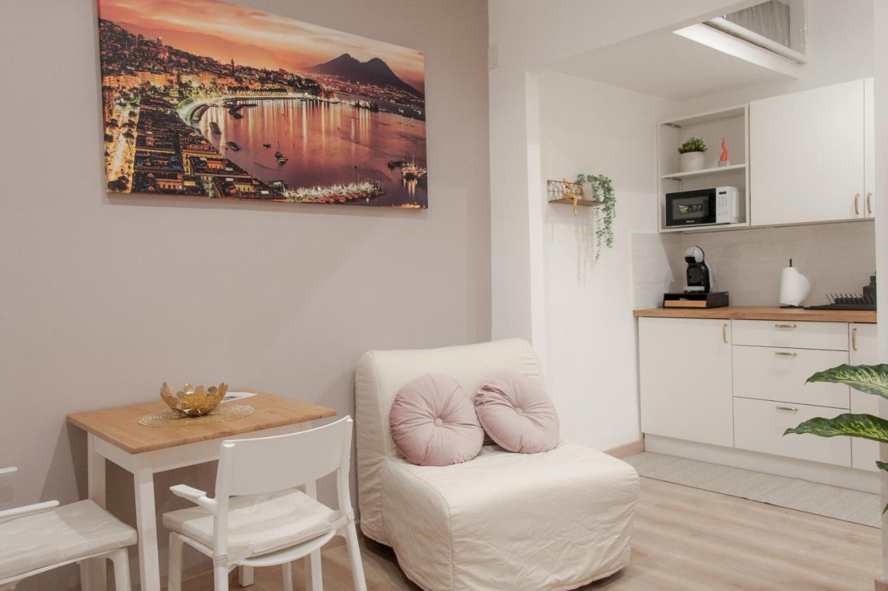 Michelangelo 80 Apartment نابولي المظهر الخارجي الصورة